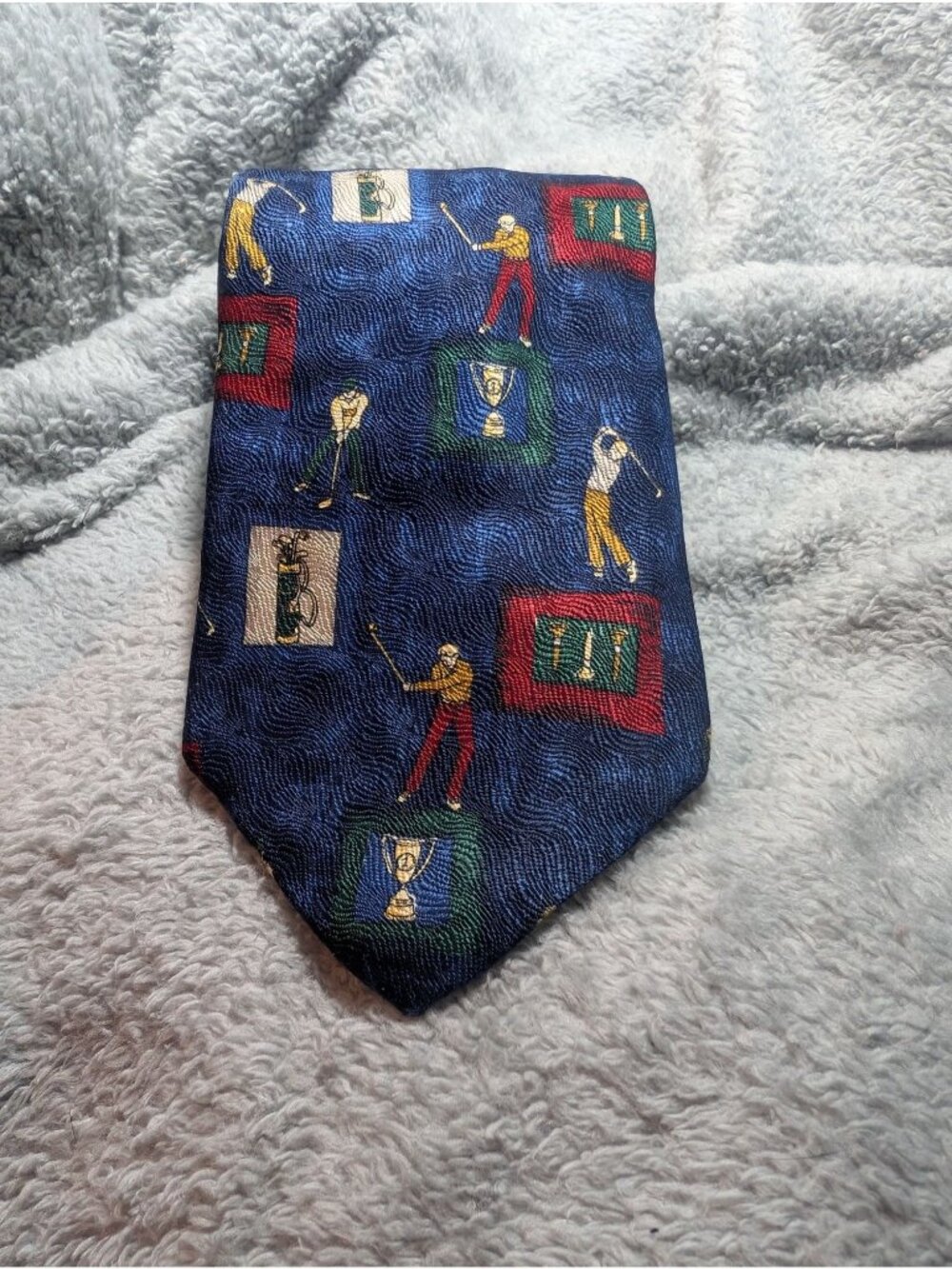 Nicklaus Mens Golf-Themed Silk Tie With Colorful Golfer & Trophy Graphics Made I